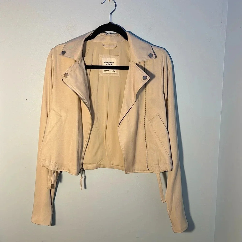 Abercrombie & Fitch Jacket Woman’s Business Casual Beige/cream XS